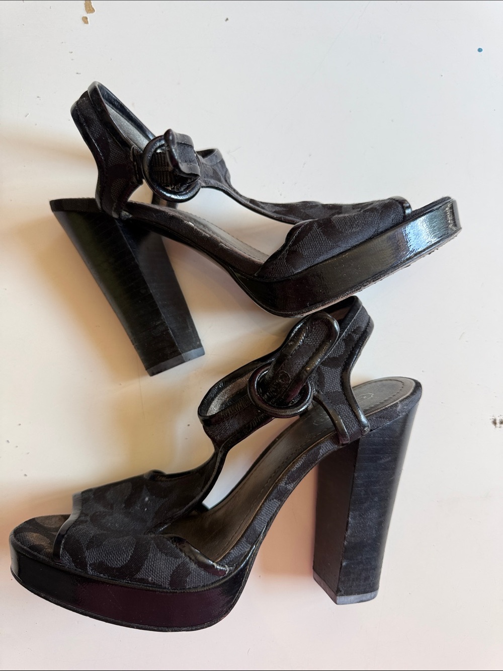 Coach Lydia t strap heel size 7